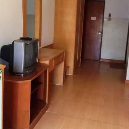 Skaw Beach Hotel Pattaya Ngoại thất bức ảnh