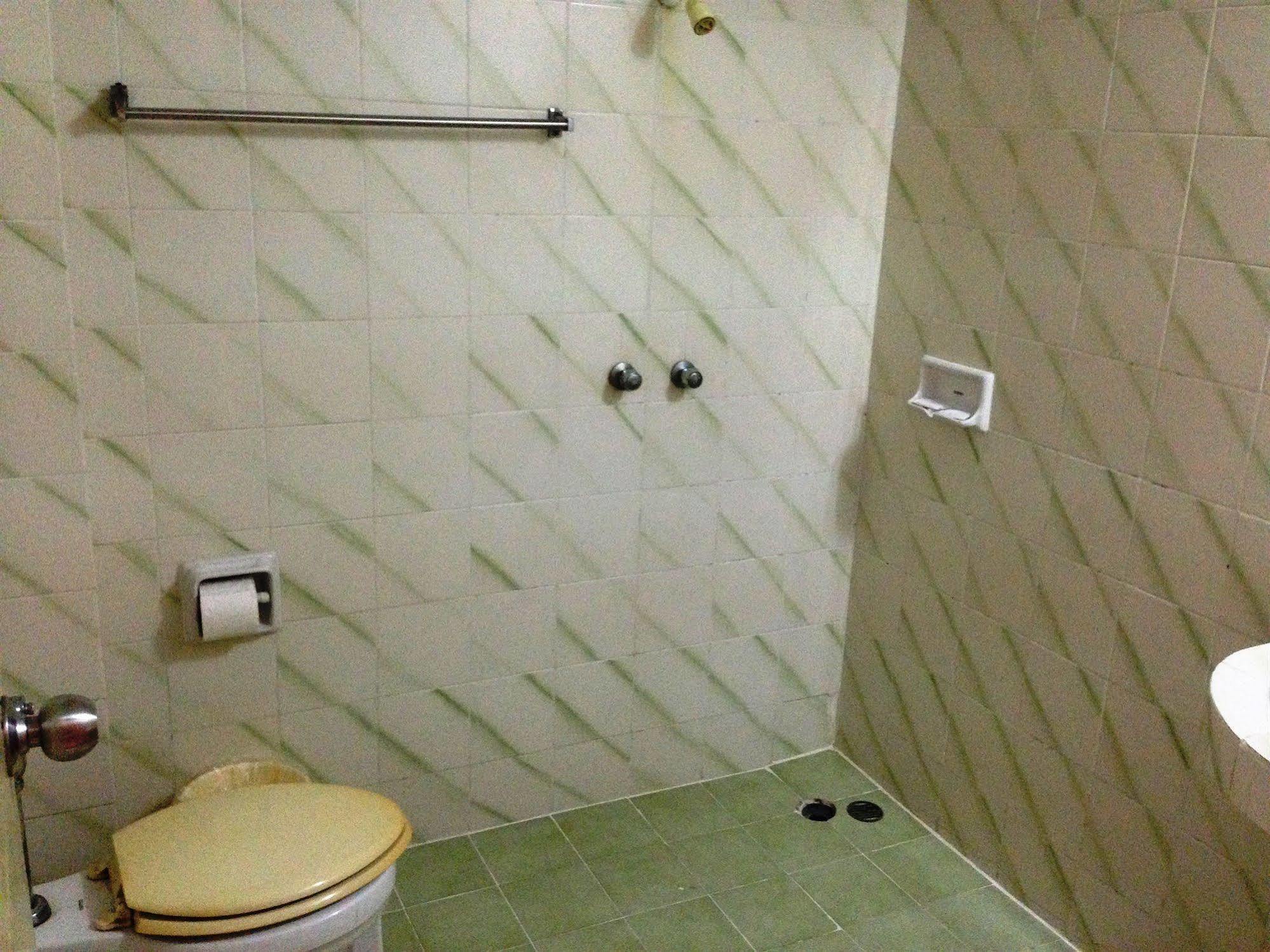 Skaw Beach Hotel Pattaya Ngoại thất bức ảnh