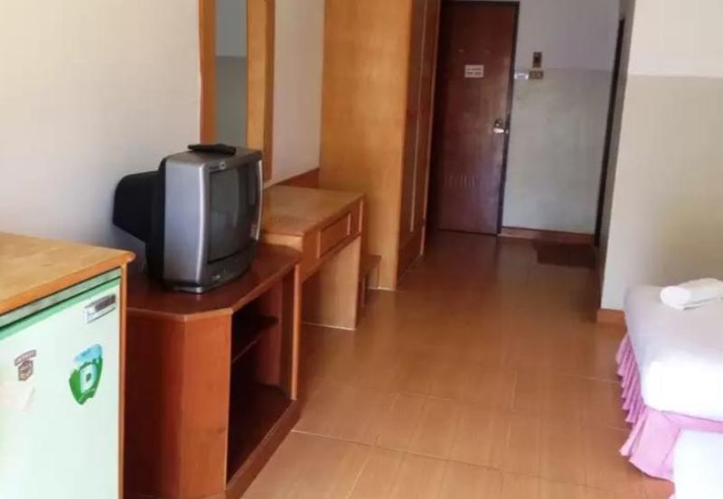 Skaw Beach Hotel Pattaya Ngoại thất bức ảnh